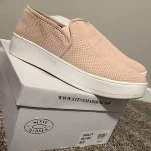 Steve Madden Slip-on Sneakers